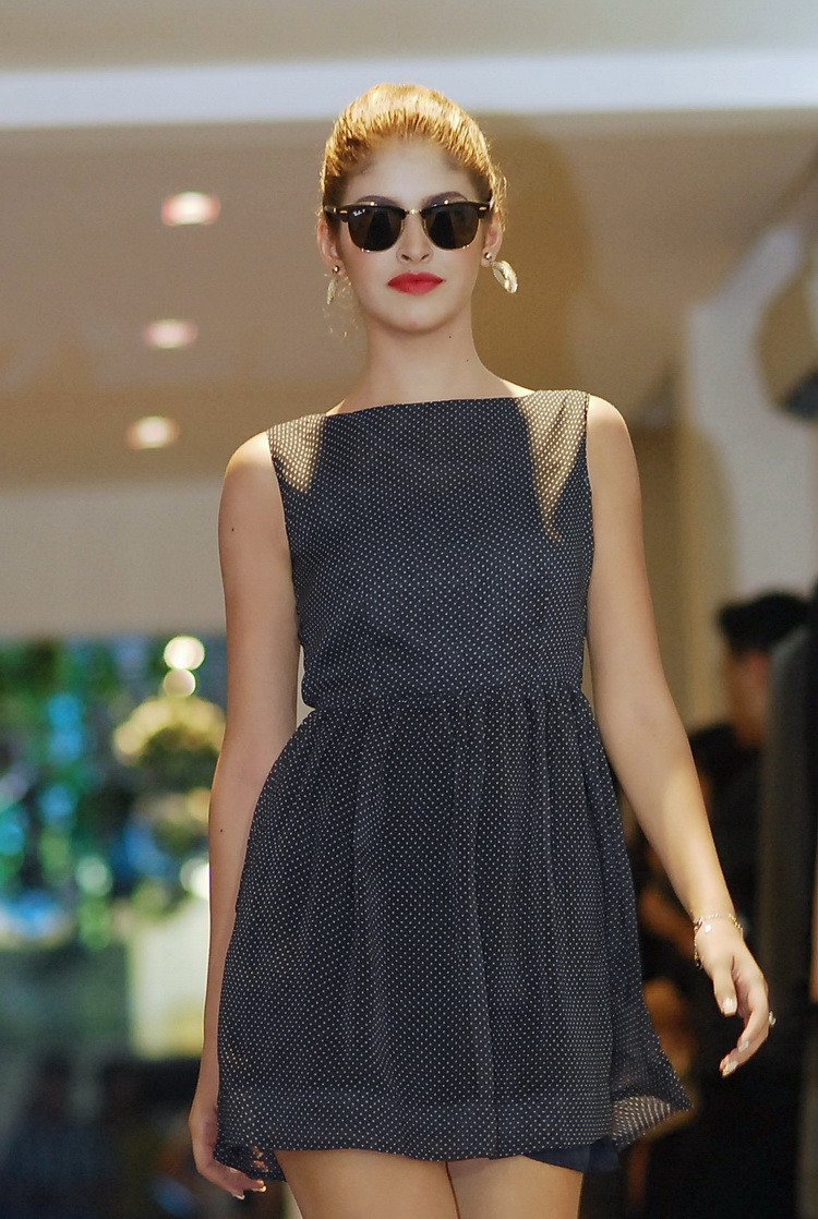 Siêu mẫu tuổi teen người Tây Ban Nha - Andrea.