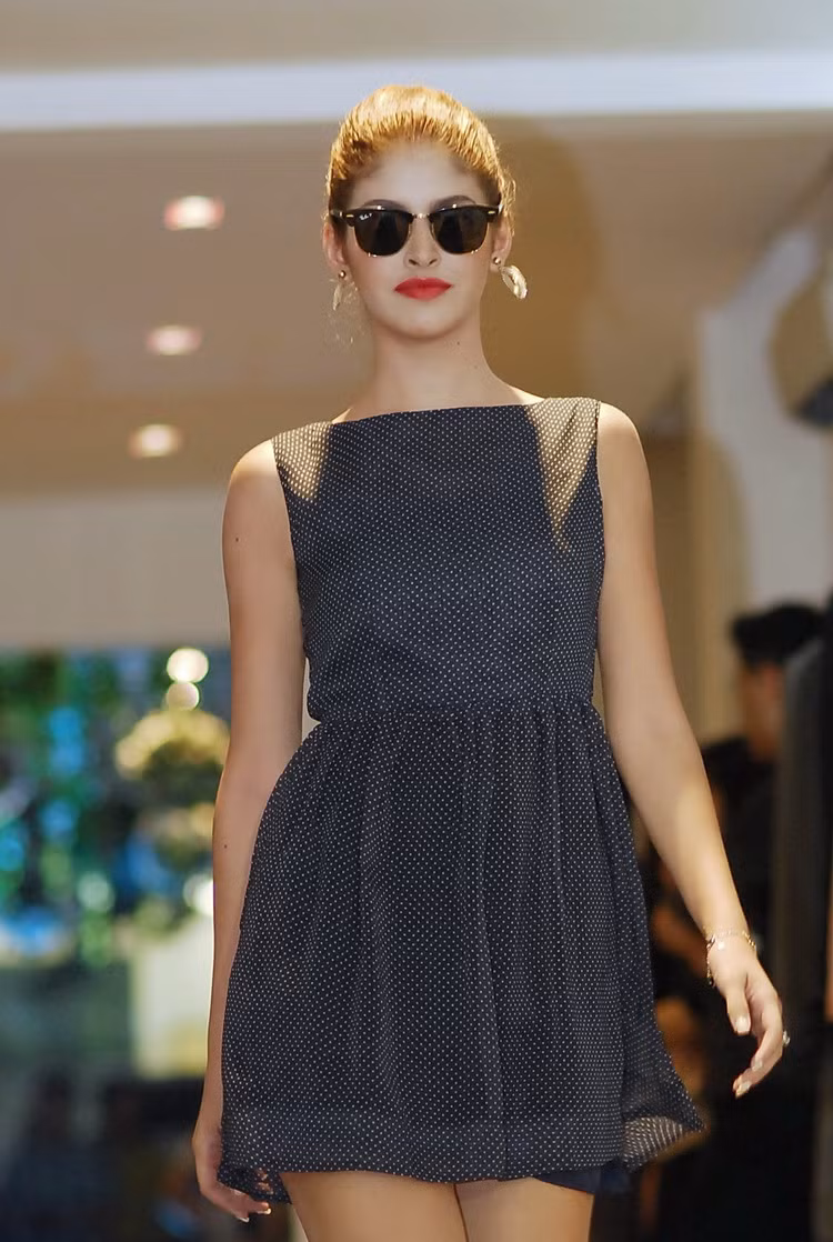 Siêu mẫu tuổi teen người Tây Ban Nha - Andrea.