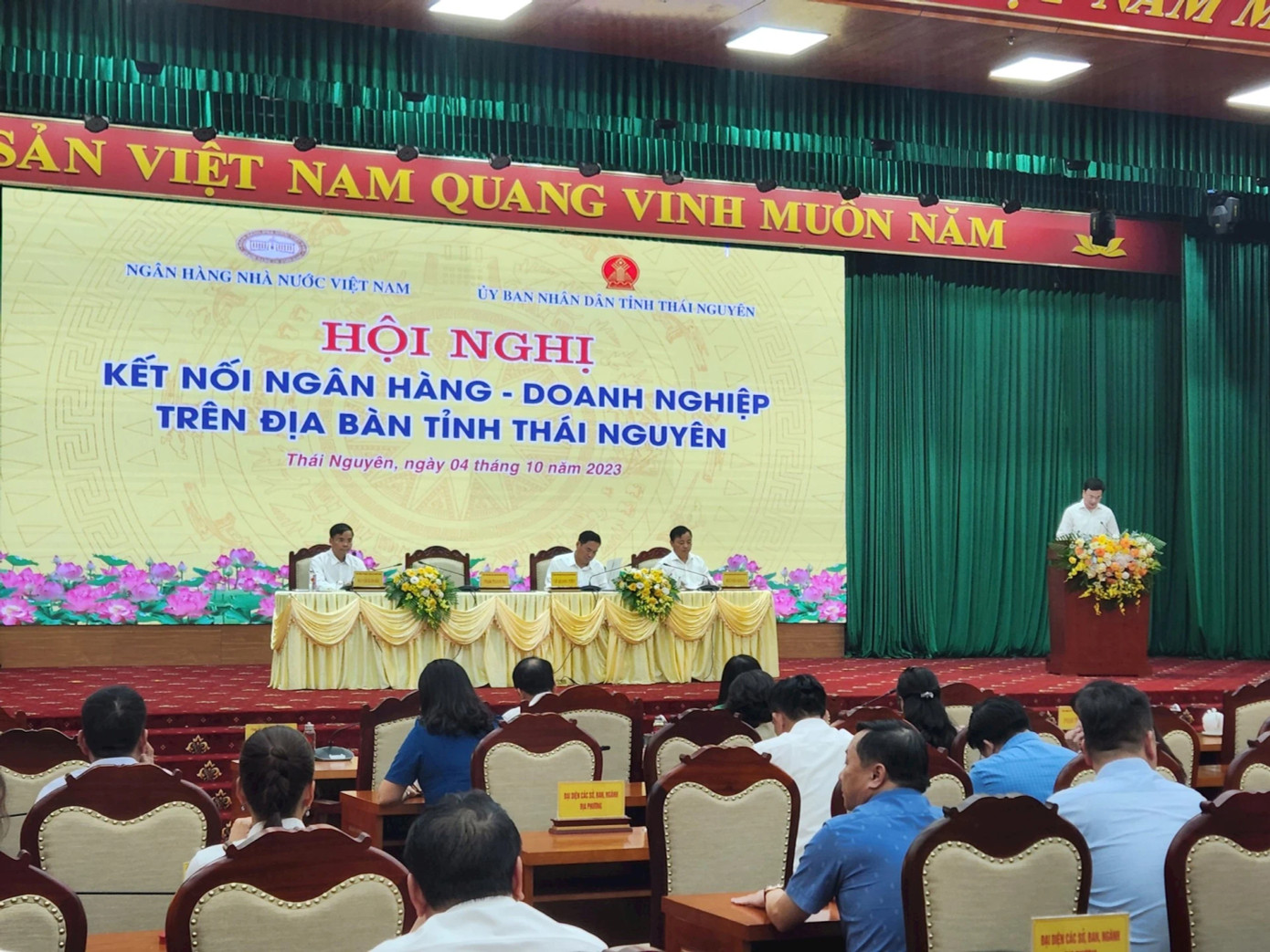 Quang cảnh hội nghị.