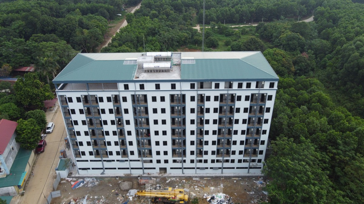 Chung cư mini sai phép với gần 200 căn hộ ở huyện Thạch Thất - Hà Nội. Chung cư mini sai phép với gần 200 căn hộ ở huyện Thạch Thất - Hà Nội.