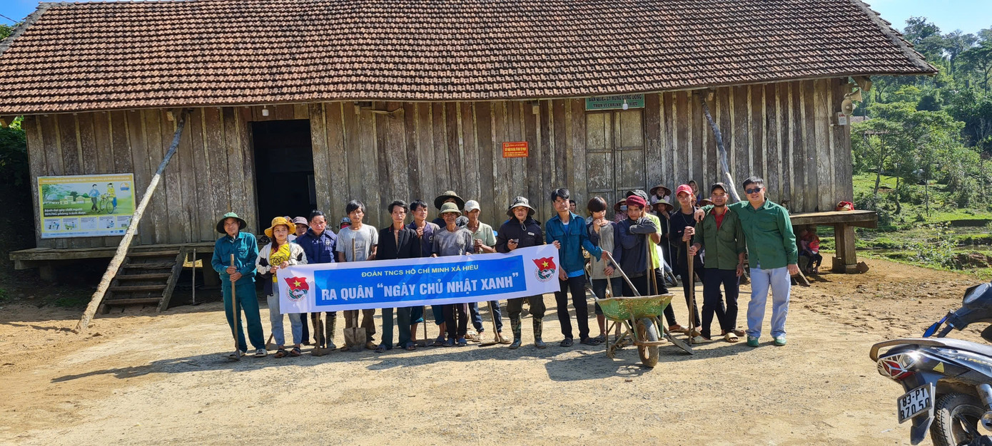 Đoàn viên đóng góp gần 186 ngày công hỗ trợ, giúp đỡ các hộ gia đình xóa nhà tạm.