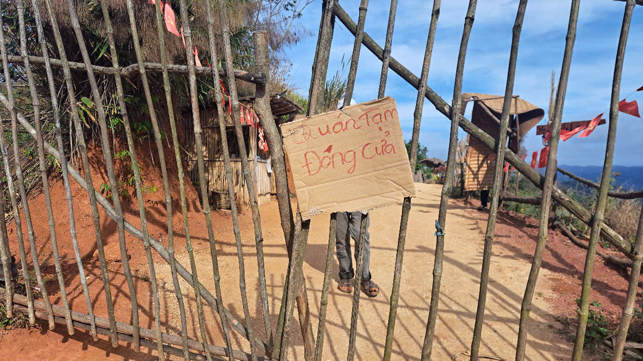 Quán cà phê "View siêu chill" đã tạm ngừng hoạt động Quán cà phê "View siêu chill" đã tạm ngừng hoạt động