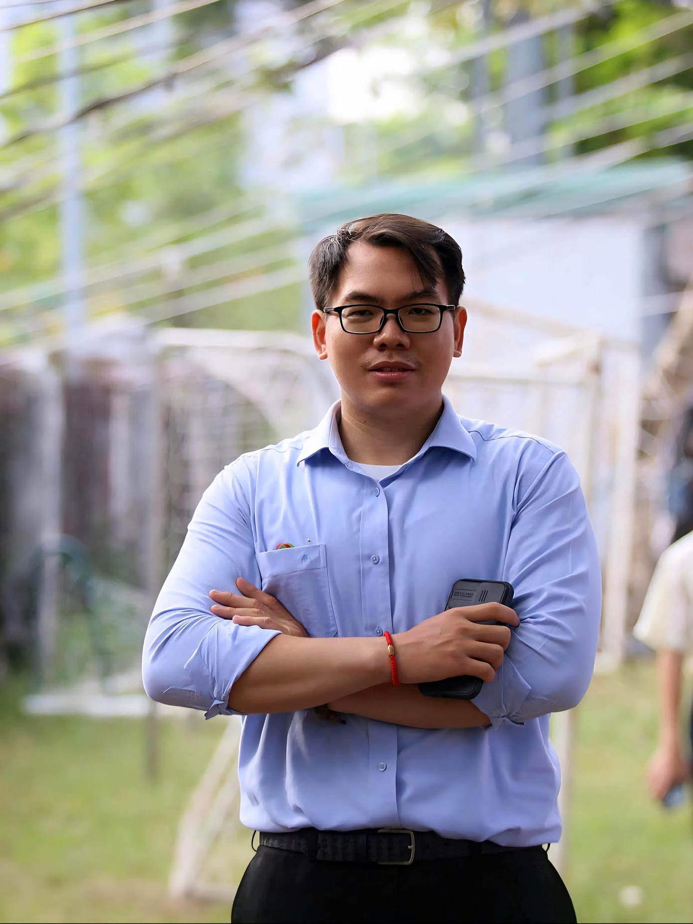 Thầy Ngô Kim Hải - tác giả lá thư &quot;bài tập về nhà&quot; truyền cảm hứng. (Ảnh: NVCC)