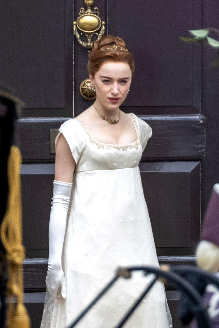 Tạo hình của Daphne trong phần 2. Ảnh: Elle