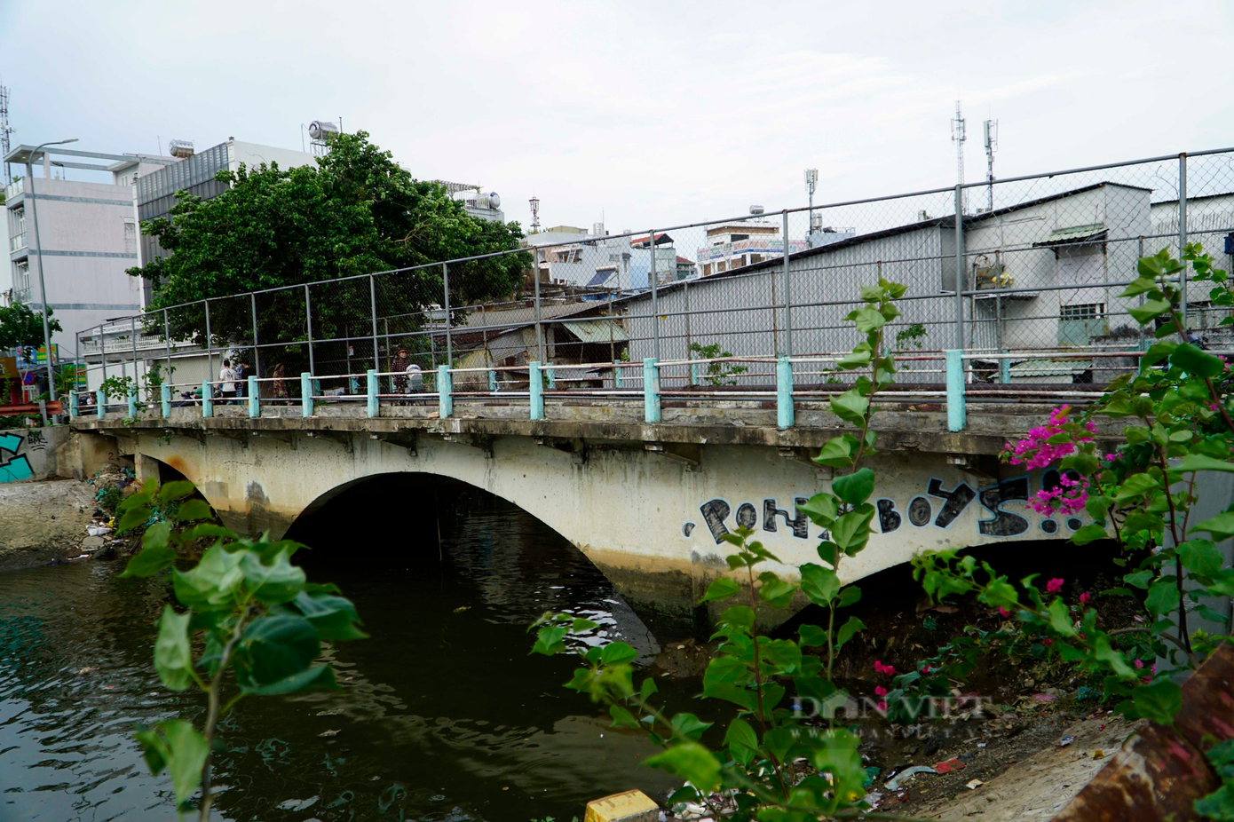 Công trình được xây dựng từ trước năm 1975, có chiều dài 30m, tải trọng 16 tấn, bề rộng phần xe chạy 4,1m.