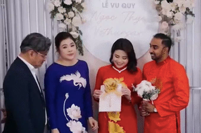 Đám cưới với của hồi môn trị giá 300 tỷ đồng khiến nhiều người ngưỡng mộ (Ảnh cắt từ clip: Nhân vật cung cấp).