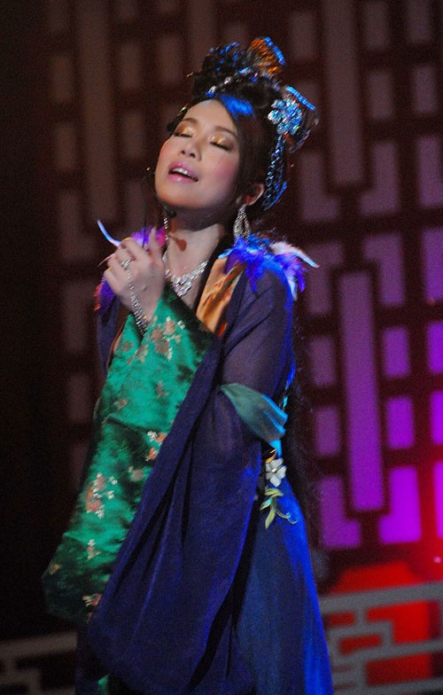 Em gái duy nhất ít biết của Hoài Linh ảnh 10