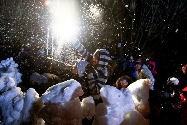 Hoạt động diễn ra trong suốt một ngày tại núi Cascade, phía tây nước Mỹ 