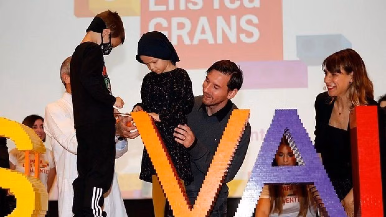 Messi lập quỹ từ thiện để giúp đỡ trẻ em gặp khó khăn trên khắp thế giới. Ảnh: Instagram. Messi lập quỹ từ thiện để giúp đỡ trẻ em gặp khó khăn trên khắp thế giới. Ảnh: Instagram.
