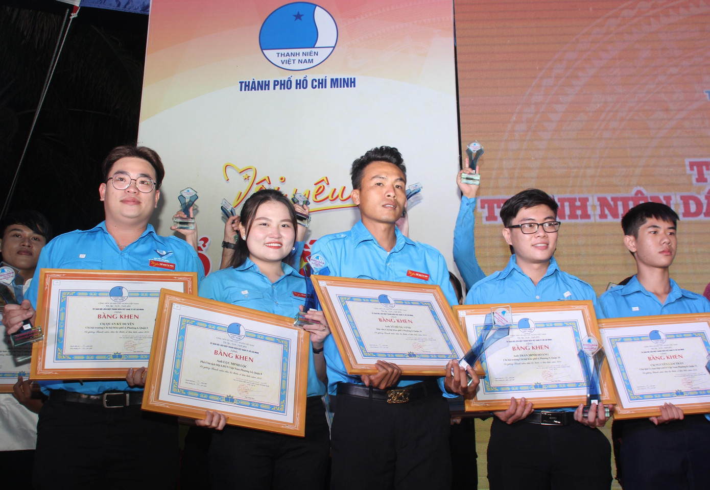 Các gương được tuyên dương không chỉ đạt thành tích tốt trên các lĩnh vực, mà còn tham gia tích cực công tác Đoàn - Hội và phong trào thanh niên tại địa phương, đơn vị.