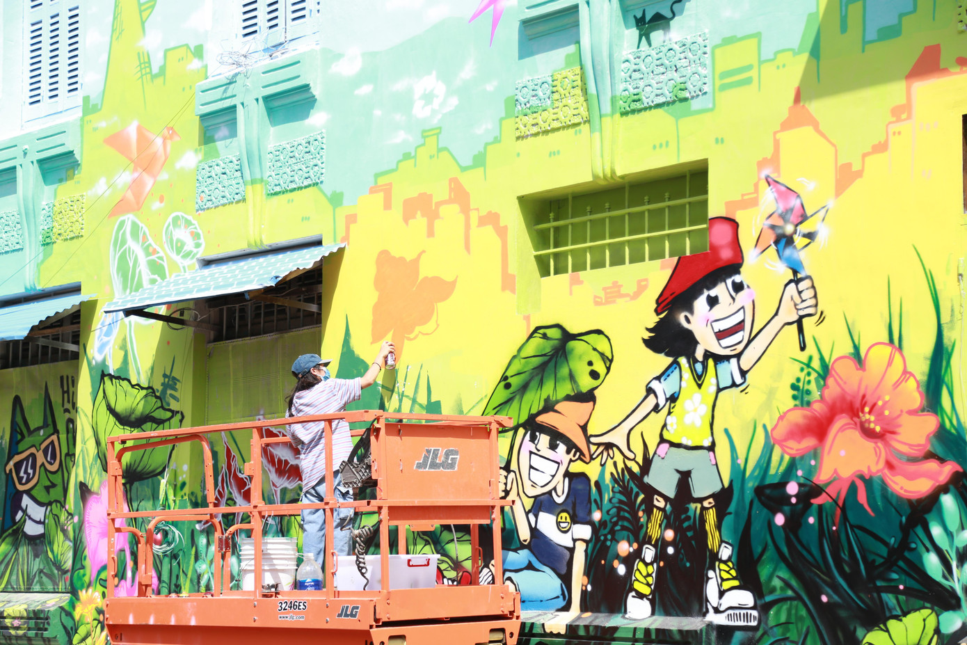 Tác phẩm do họa sĩ Suby One thực hiện chính.