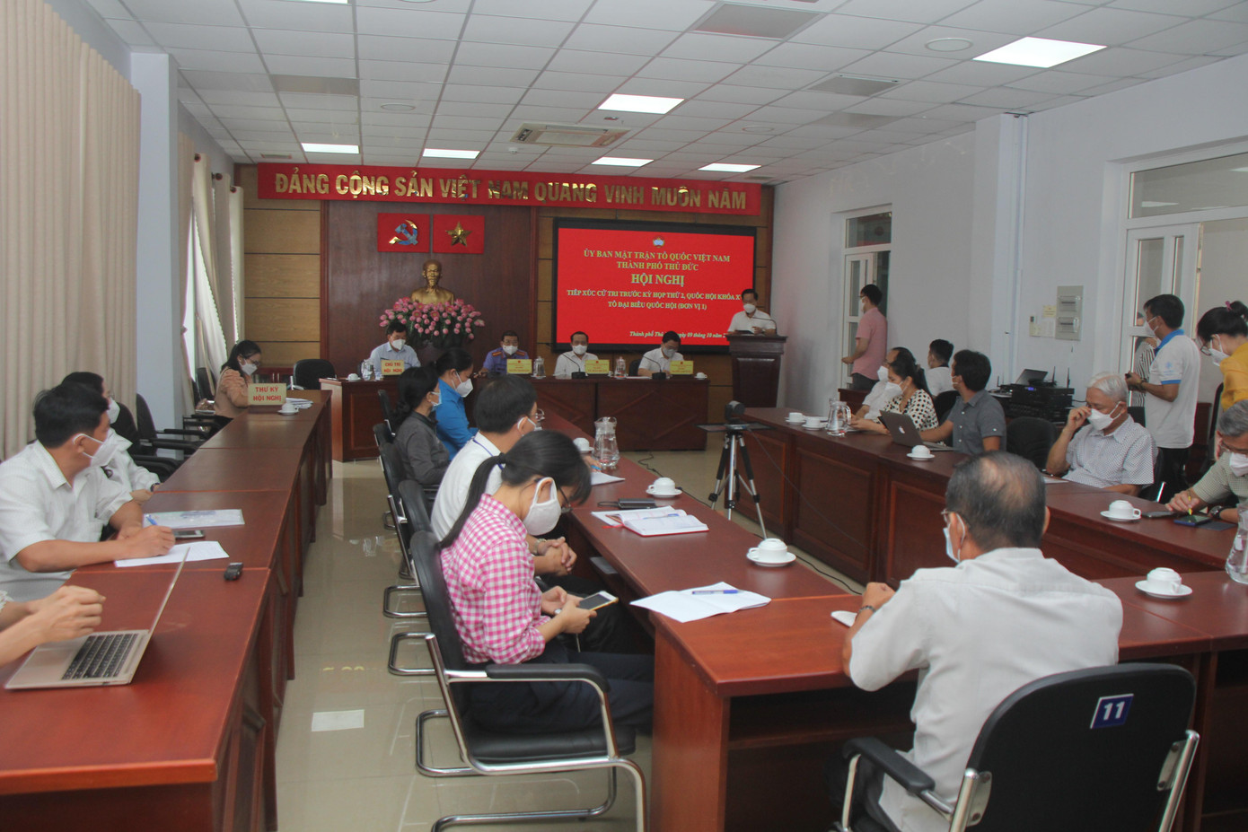 Quang cảnh buổi tiếp xúc cử tri trực tuyến tại điểm cầu chính, Hội trường Thành ủy Thủ Đức - Ảnh: Ngô Tùng Quang cảnh buổi tiếp xúc cử tri trực tuyến tại điểm cầu chính, Hội trường Thành ủy Thủ Đức - Ảnh: Ngô Tùng