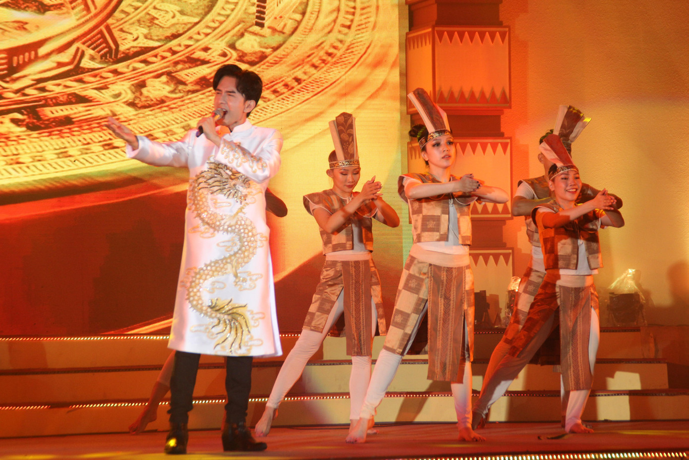 Những giai điệu của "Dòng máu Lạc Hồng" vang lên đầy tự hào