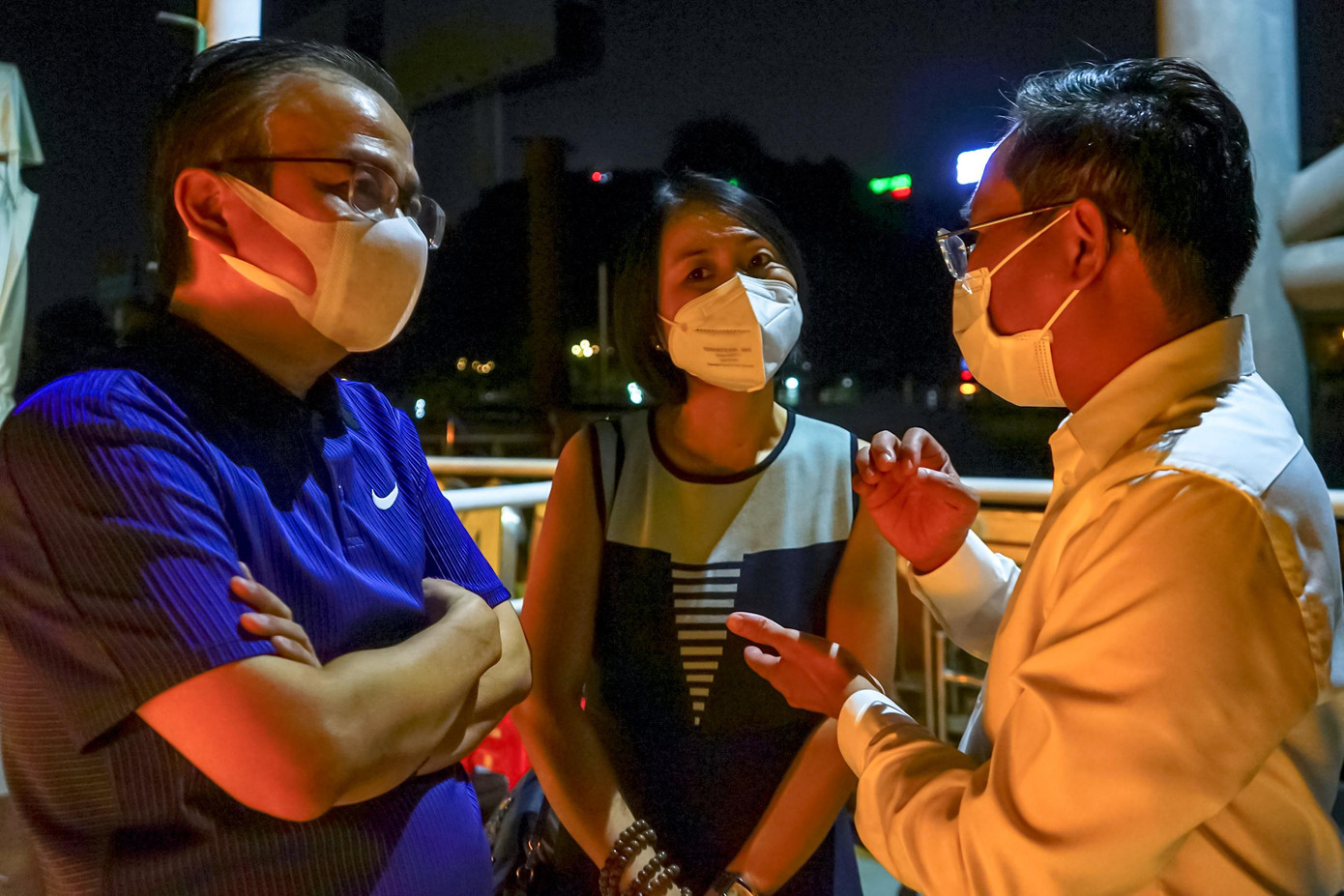 Theo ông Nguyễn Kim Toản - Giám đốc Công ty TNHH Thường Nhật, chủ đầu tư tuyến xe buýt sông: Buýt đường sông có tiêu chí là phục vụ và đồng hành cùng người dân thành phố 24/24. Có thể trong tương lai gần, buýt đường sông sẽ mở thêm những chuyến đi lúc 2, 3 giờ sáng, đáp ứng những nhu cầu của khách như tham quan giải trí và sử dụng là một phương tiện để đi lại.