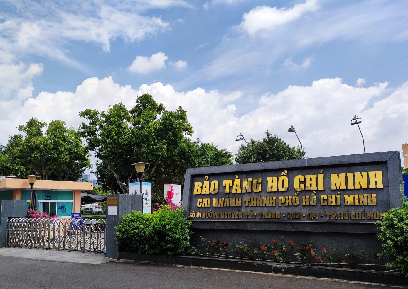 Bảo tàng Hồ Chí Minh - Chi nhánh TPHCM đã đóng cửa thực hiện trùng tu, sửa chữa từ nhiều tháng qua và hiện vẫn chưa có thông báo thời gian hoạt động trở lại. Tương tự, Bảo tàng Phụ nữ Nam Bộ ở quận 3 cũng đã ngưng đón khách để sửa chữa.