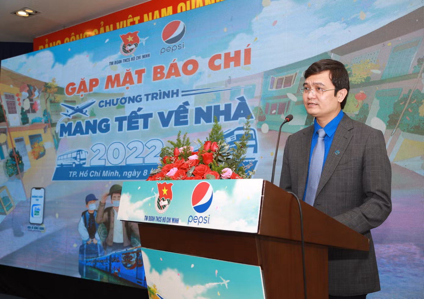 Anh Bùi Quang Huy, Bí thư Thường trực T.Ư Đoàn thông tin về chương trình năm nay. Anh Bùi Quang Huy, Bí thư Thường trực T.Ư Đoàn thông tin về chương trình năm nay.