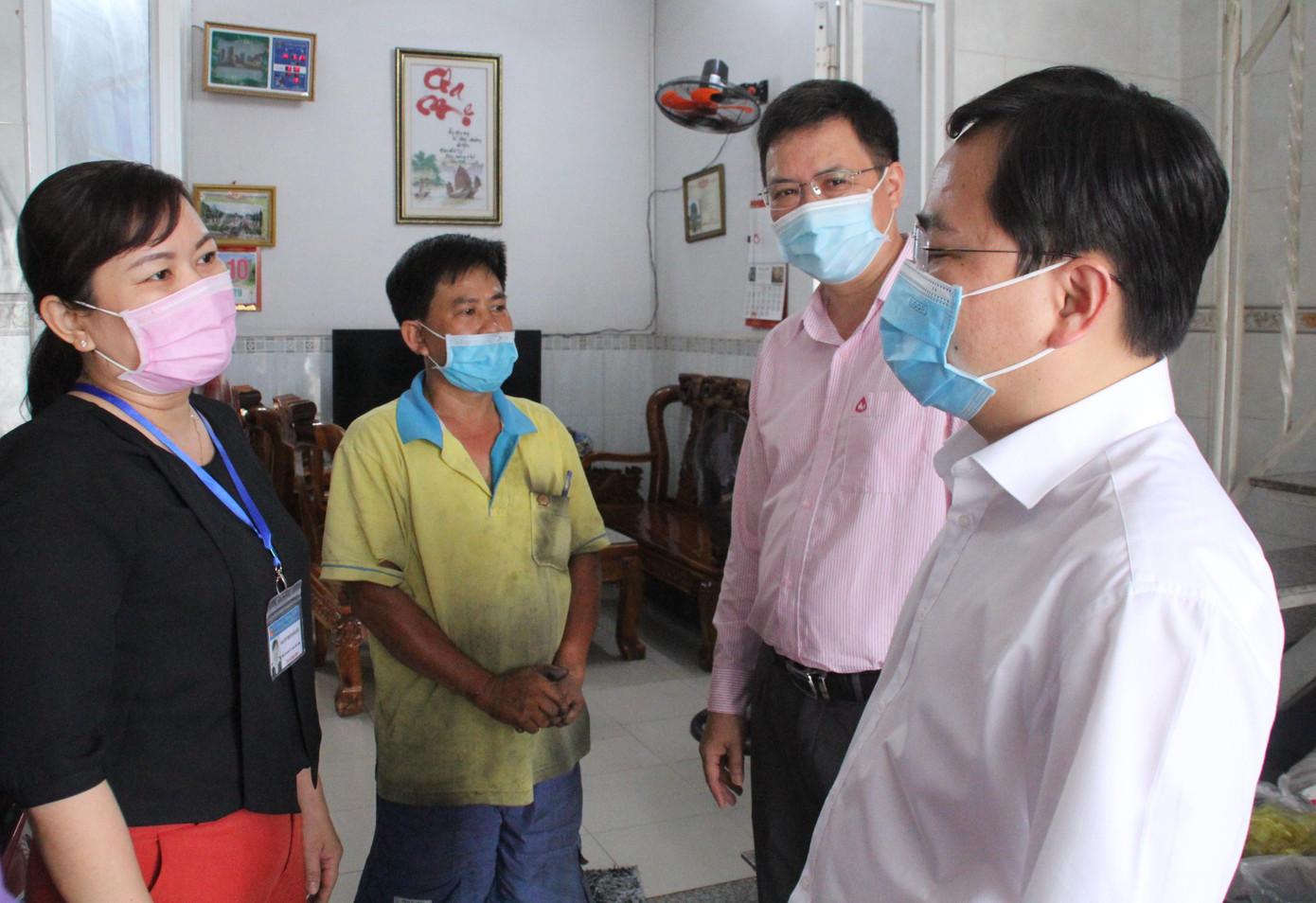 Đoàn công tác Trung ương Đoàn, Ngân hàng Chính sách xã hội TPHCM khảo sát tình hình sử dụng vốn vay của ông Lưu Quốc Hỷ (ngụ khu phố 1, phường Phước Long A, TP. Thủ Đức Đoàn công tác Trung ương Đoàn, Ngân hàng Chính sách xã hội TPHCM khảo sát tình hình sử dụng vốn vay của ông Lưu Quốc Hỷ (ngụ khu phố 1, phường Phước Long A, TP. Thủ Đức