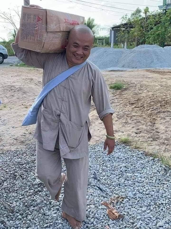 Anh Vũ Quốc Cường (Cường Béo) luôn hết lòng vì điều thiện.