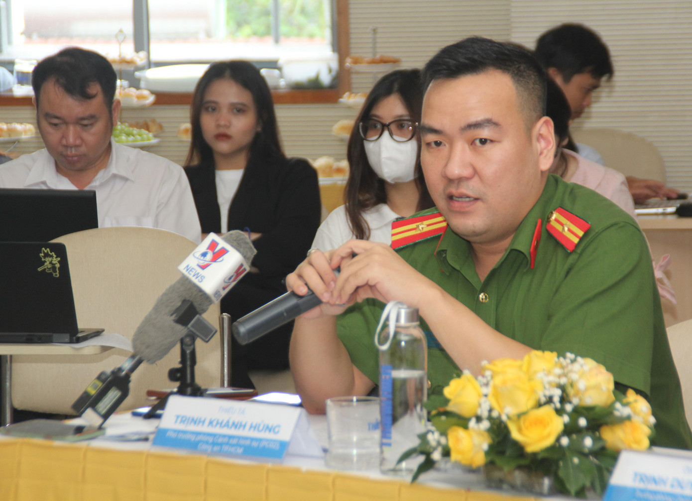 Thiếu tá Trịnh Khánh Hùng, Phó Trưởng phòng Cảnh sát hình sự (PC02), Công an TPHCM nêu thực trạng phạm tội trong giới trẻ thời gian qua Thiếu tá Trịnh Khánh Hùng, Phó Trưởng phòng Cảnh sát hình sự (PC02), Công an TPHCM nêu thực trạng phạm tội trong giới trẻ thời gian qua