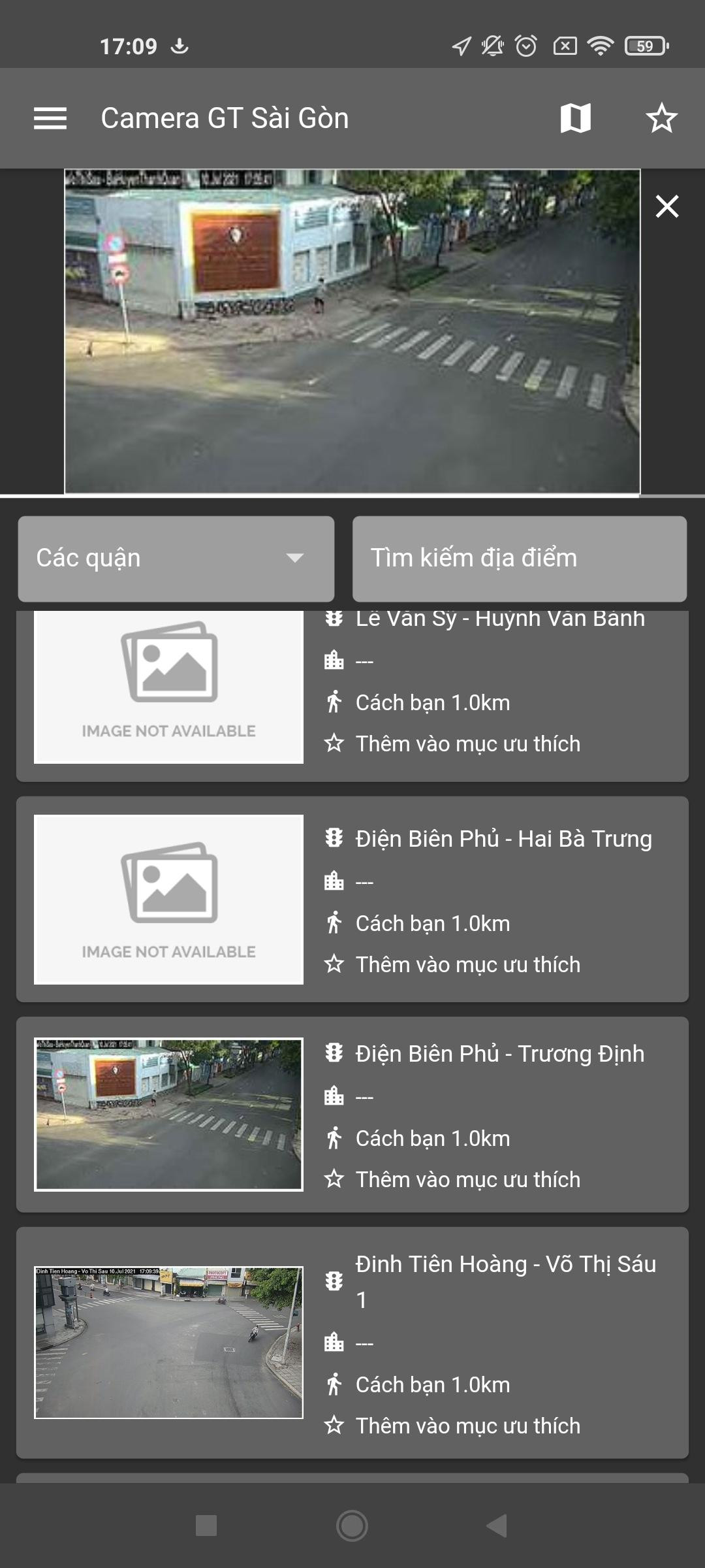 Cũng hoạt động theo phương thức và nền tảng tương tự, ứng dụng Camera GT Sài Gòn cung cấp tình hình giao thông trực tiếp tại nhiều khu vực khác nhau. Ứng dụng này cũng cho phép người dùng tra cứu vị trí bãi đậu xe, trạm xăng và cả giá xăng, biểu đồ giá xăng.