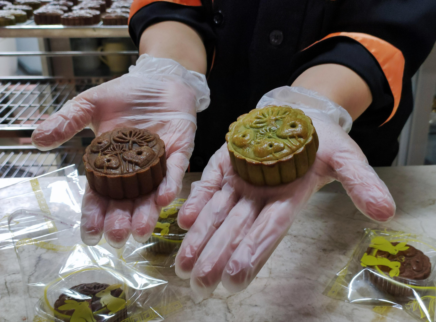 Những chiếc bánh nghĩa tình đã hoàn thiện, chờ giao đến các bệnh nhi, các y bác sỹ, tình nguyện viên.