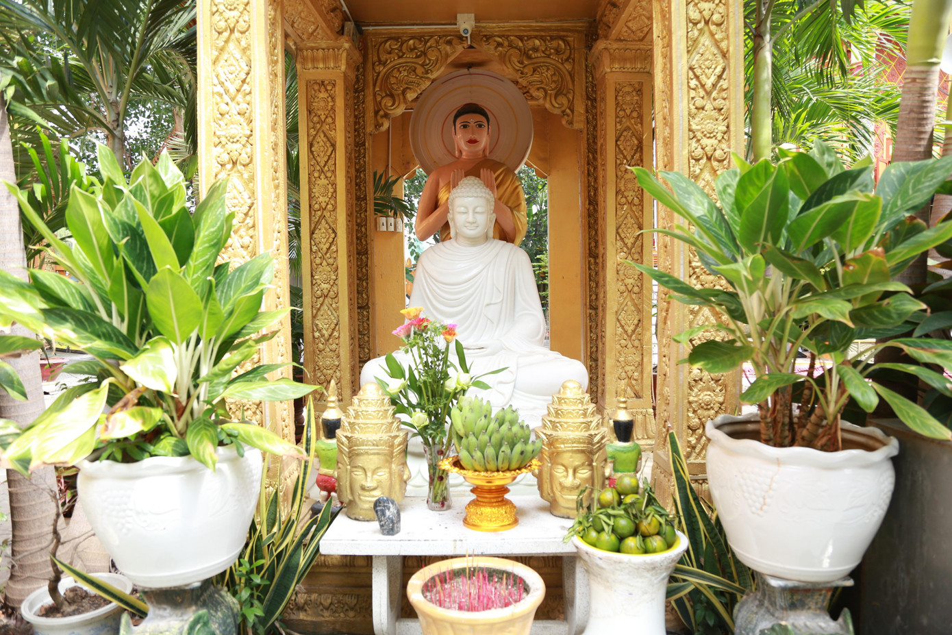 Tôn tượng uy nghiêm của đức Phật.