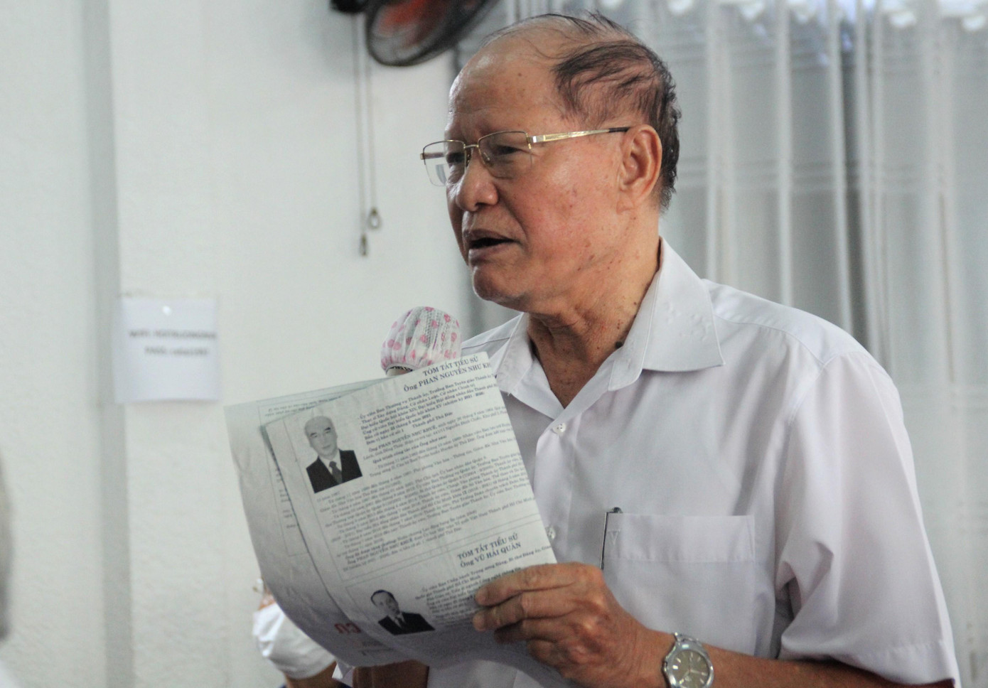 Cử tri TP. Thủ Đức trao đổi với các ứng viên đại biểu Quốc hội khóa XV