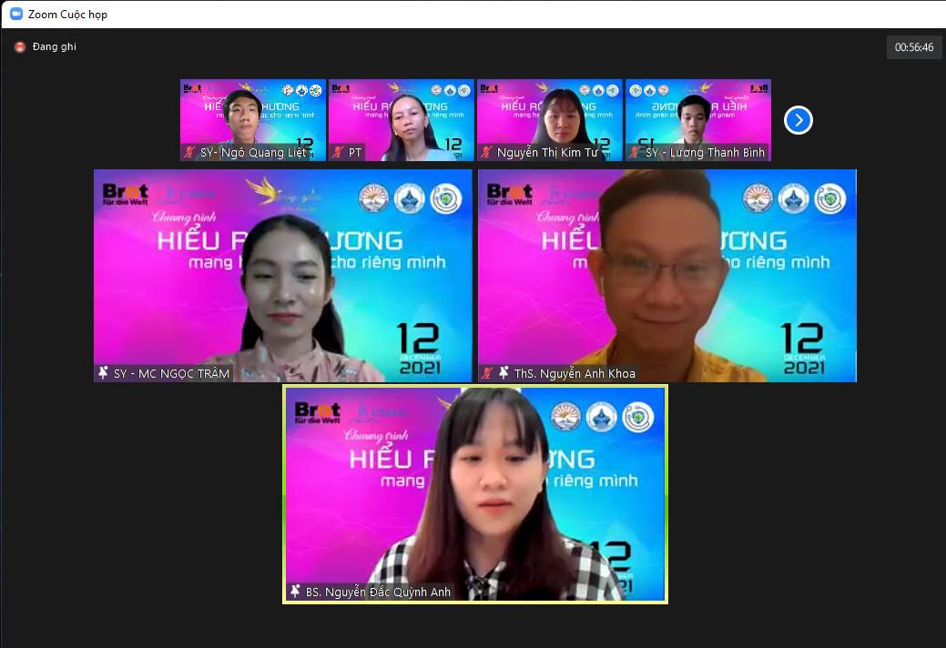 Các chuyên gia tâm lý, bác sĩ trao đổi trực diện những vấn đề "khó nói" của người trẻ. Các chuyên gia tâm lý, bác sĩ trao đổi trực diện những vấn đề "khó nói" của người trẻ.