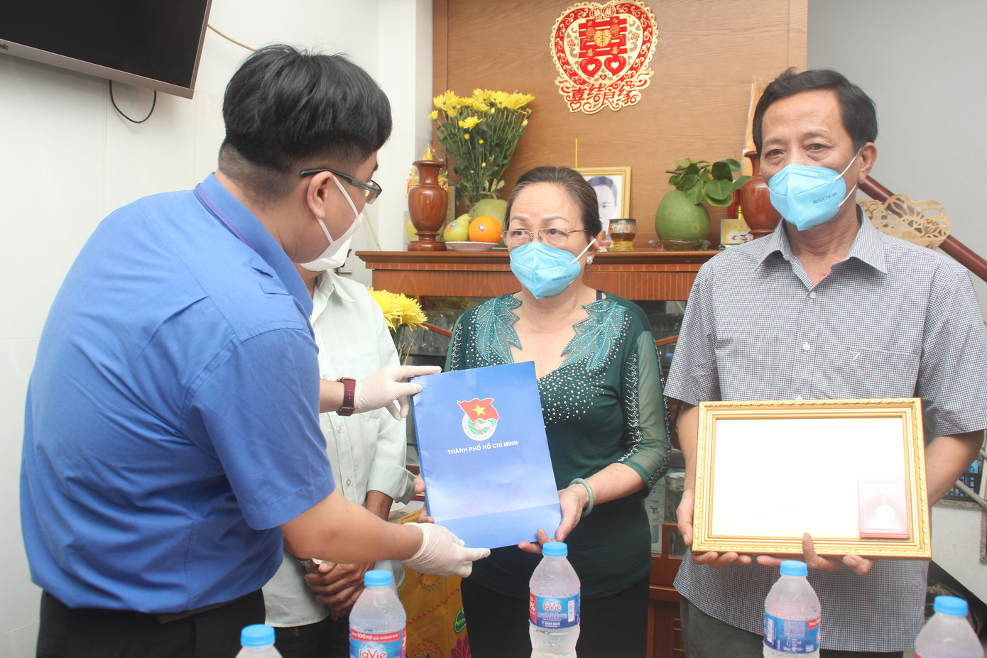 Đây là sự trân trọng lớn lao đối với hành động quên mình vì nhiệm vụ của thượng úy Phan Tấn Tài. Đây là sự trân trọng lớn lao đối với hành động quên mình vì nhiệm vụ của thượng úy Phan Tấn Tài.