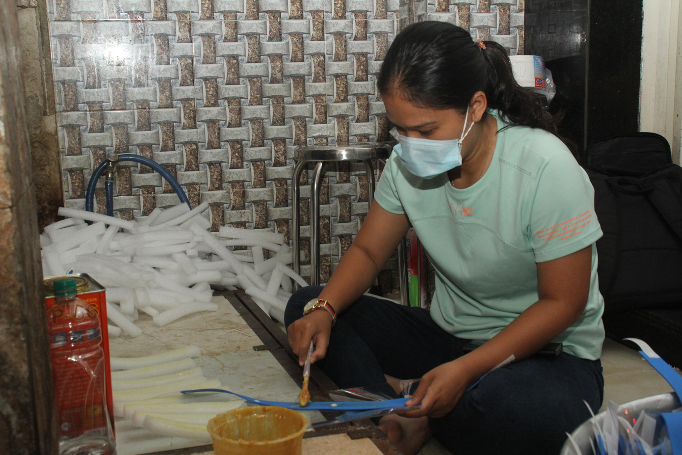 Nữ bác sĩ Đỗ Phạm Nguyệt Thanh hăng say trong công tác nghiên cứu khoa học và xung kích trong hoạt động vì cộng đồng. Với nhiều thành tích tiêu biểu trong học tập, lao động, Nguyệt Thanh đã được trao tặng danh hiệu "Công dân trẻ tiêu biểu TPHCM" năm 2020.