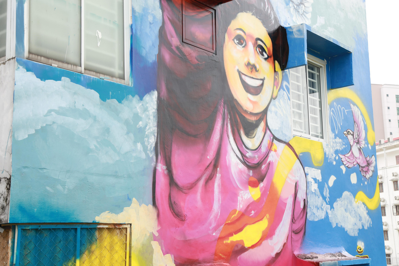 "Thông qua bức vẽ của mình, tôi mong có thể góp phần xây dựng một môi trường sống tốt đẹp, ở đó trẻ em được hòa mình với thiên nhiên, được vui chơi trong những ngày nghỉ và tập làm quen với môi trường vững mạnh xung quanh", Đào bày tỏ.