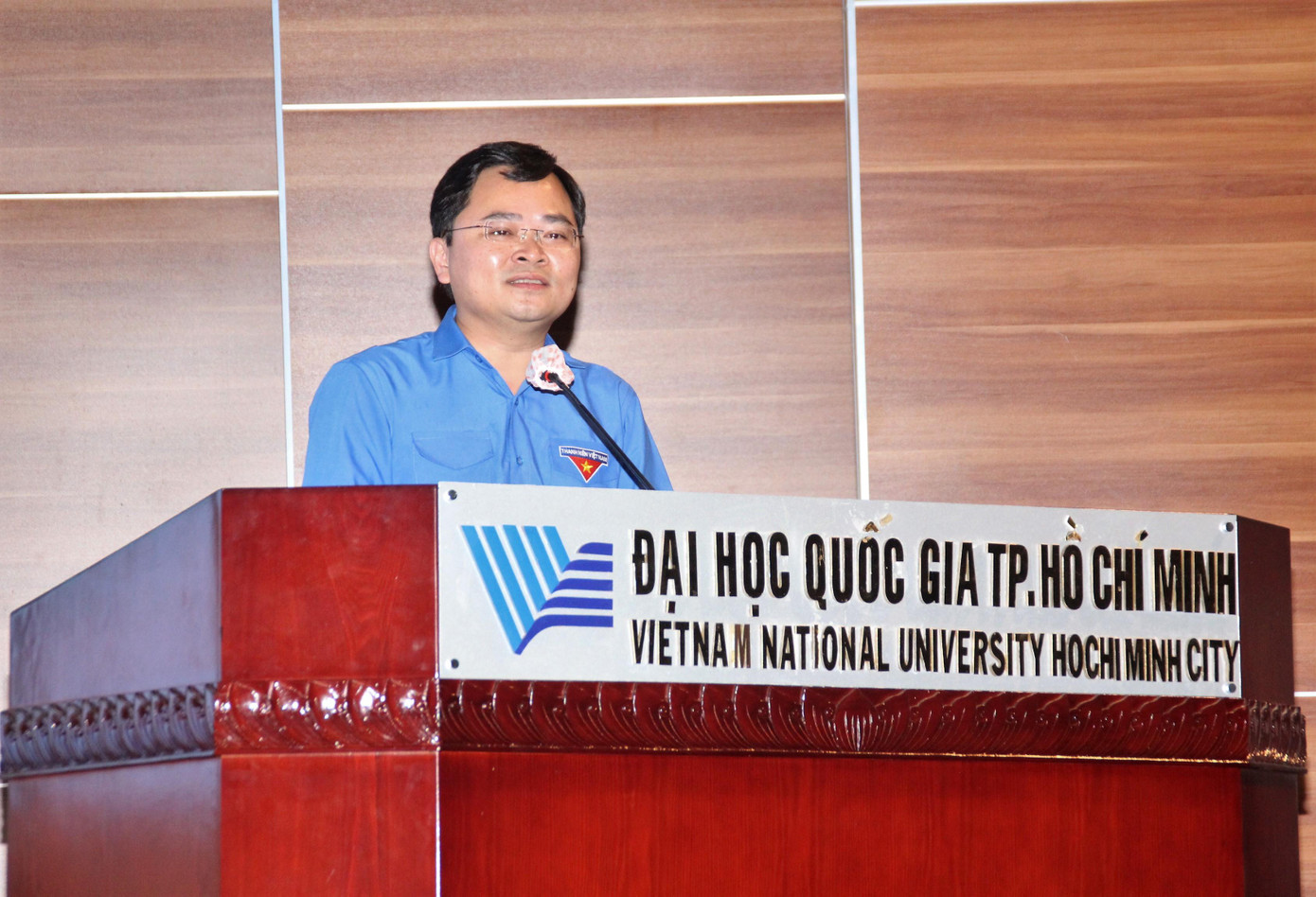 Bí thư thứ nhất T.Ư Đoàn Nguyễn Anh Tuấn phúc đáp ý kiến của các cử tri trẻ Bí thư thứ nhất T.Ư Đoàn Nguyễn Anh Tuấn phúc đáp ý kiến của các cử tri trẻ