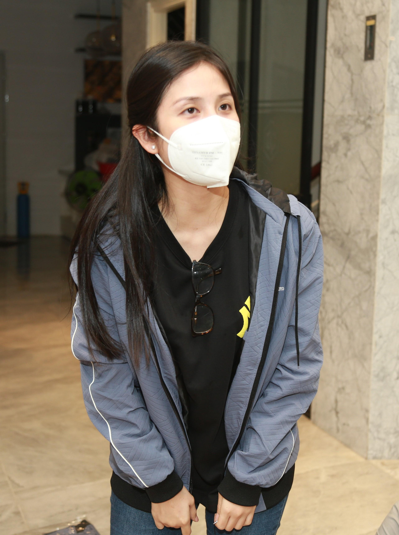 Trúc Phương bày tỏ: "Mình thấy mặc được cho bản thân thì mới mua cho các ông bà". Trúc Phương bày tỏ: "Mình thấy mặc được cho bản thân thì mới mua cho các ông bà".