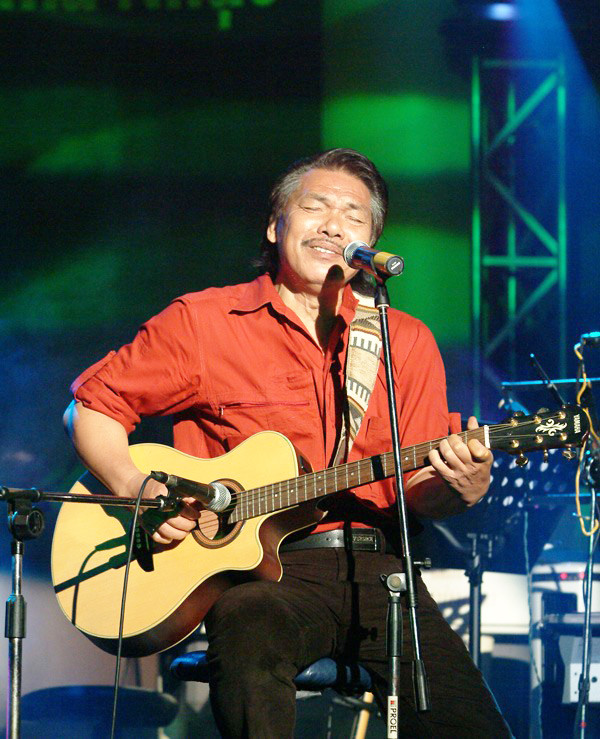 Trần Tiến Trần Tiến