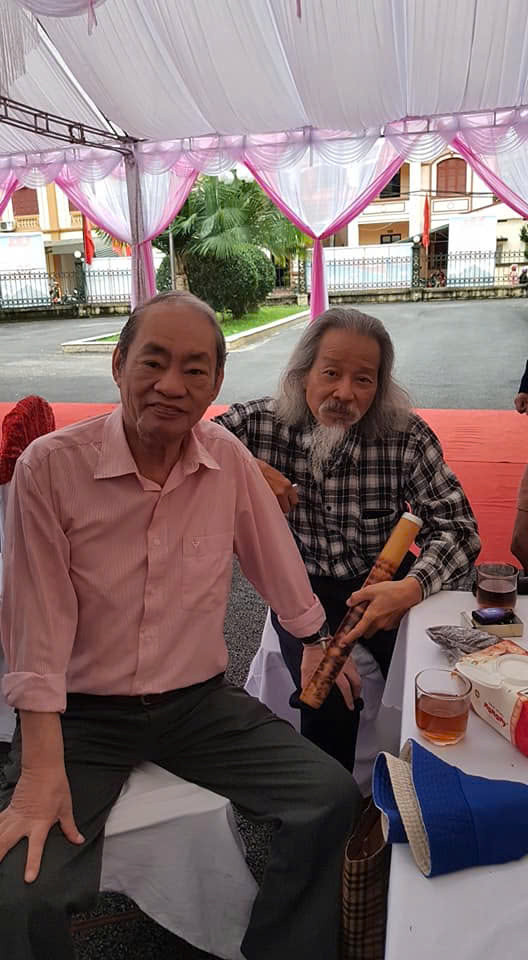 Chu Thành với NS Văn Thao. Chu Thành với NS Văn Thao.