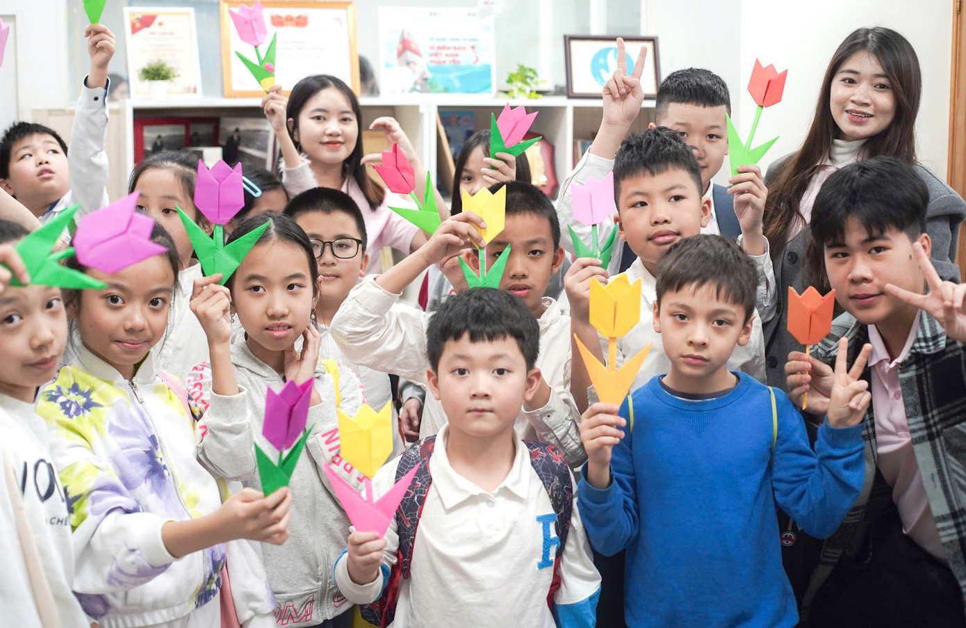 Các học sinh và giáo viên của Tiếng Việt Vui. Ảnh: NVCC Các học sinh và giáo viên của Tiếng Việt Vui. Ảnh: NVCC