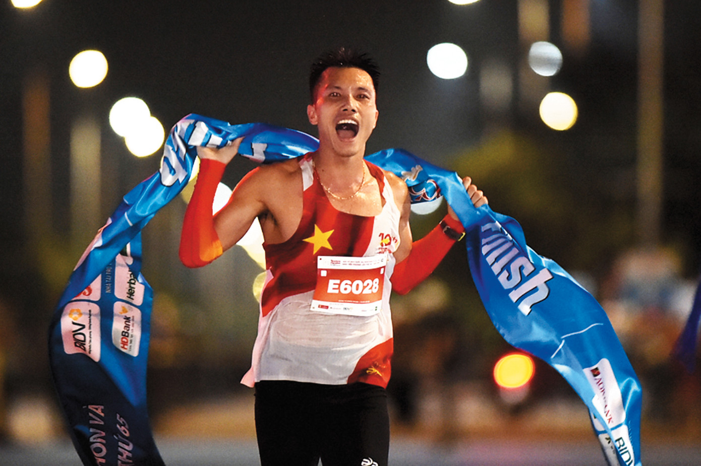 Đỗ Quốc Luật bền bỉ trên hành trình tại Tiền Phong Marathon