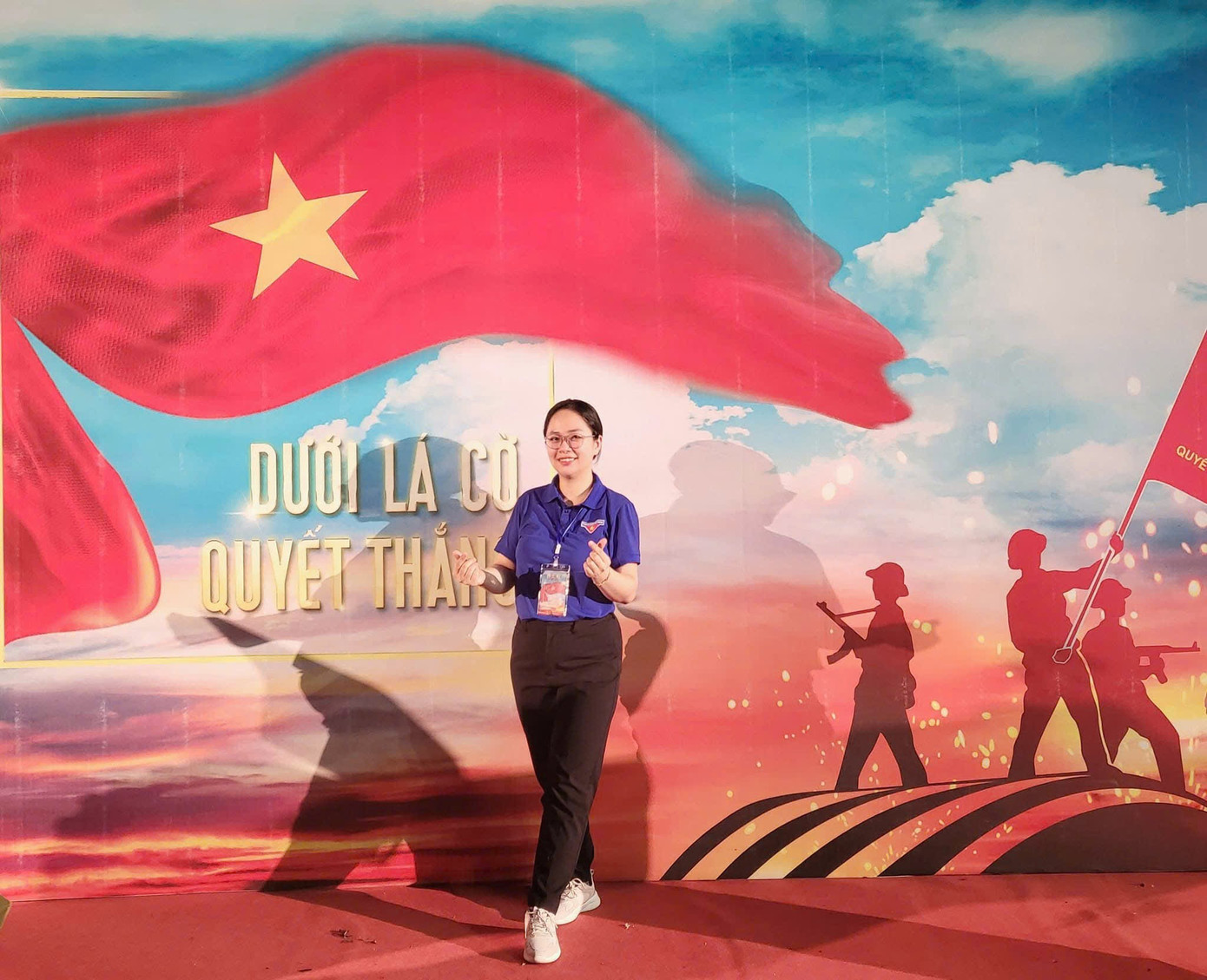 Là chuyên viên Ban Xây dựng Đoàn, chị Vũ Thị Ngân Hà luôn chủ động viết những tin, bài tuyên truyền về các hoạt động của Đoàn Thanh niên tỉnh Điện Biên.