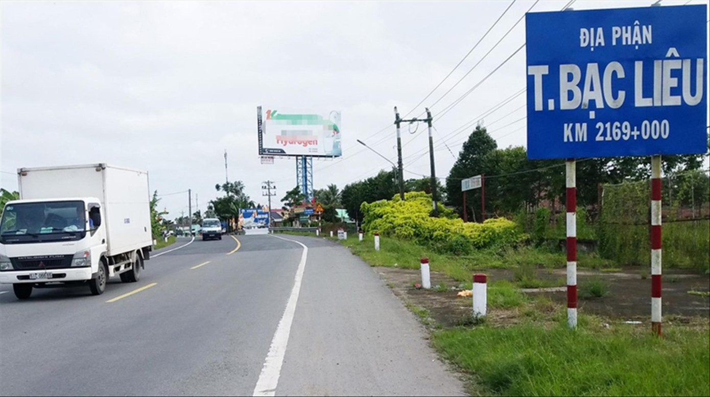 Các biển báo chỉ dẫn địa giới hành chính được ưu tiên điều chỉnh trước, do được đặt ở các vị trí dễ tiếp cận, sửa chữa Các biển báo chỉ dẫn địa giới hành chính được ưu tiên điều chỉnh trước, do được đặt ở các vị trí dễ tiếp cận, sửa chữa