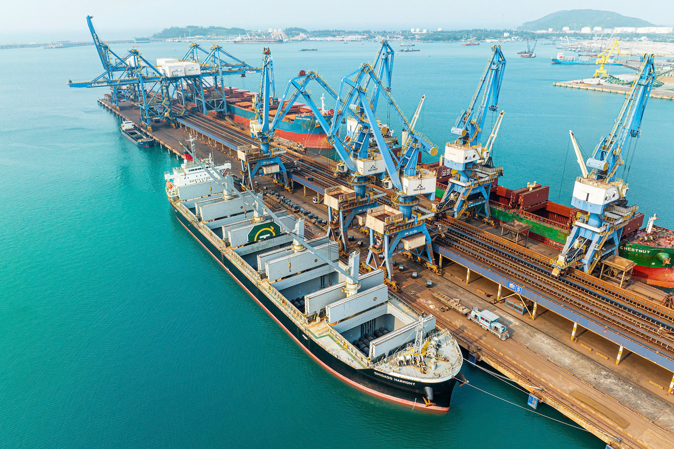 Để phát triển hạ tầng ở Việt Nam trong nhiều lĩnh vực, PPP sẽ là giải pháp thu hút được nguồn lực tư nhân tham gia nhiều. Ảnh: Như Ý