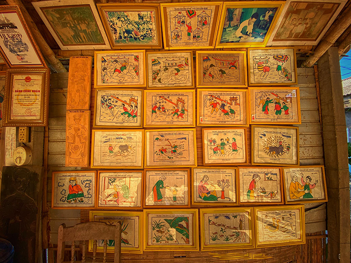 Một số tranh làng Sình