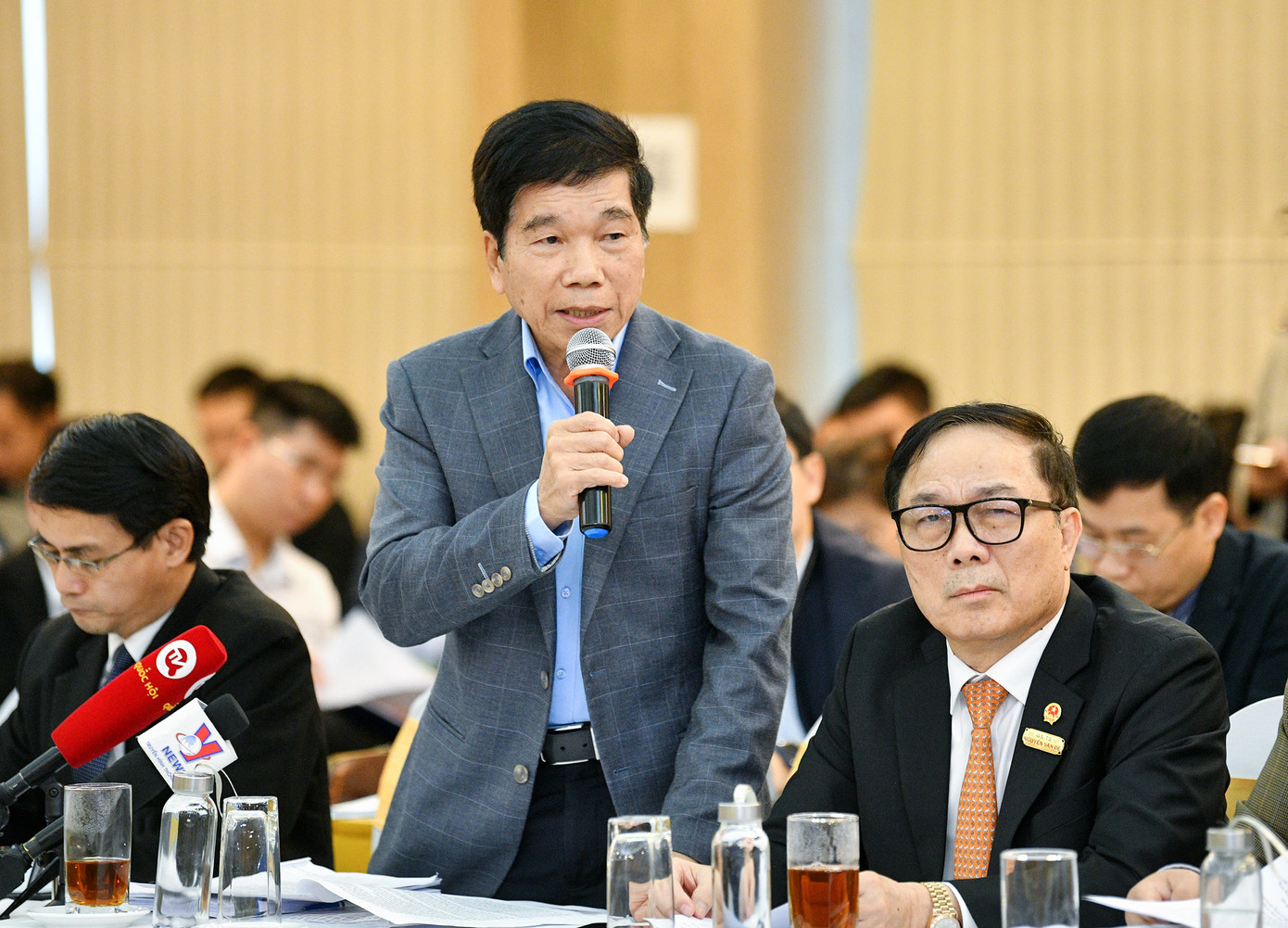 Ông Nguyễn Quốc Hiệp tại một cuộc họp gỡ khó doanh nghiệp bất động sản với nhiều thông tin lan tỏa cho báo chí