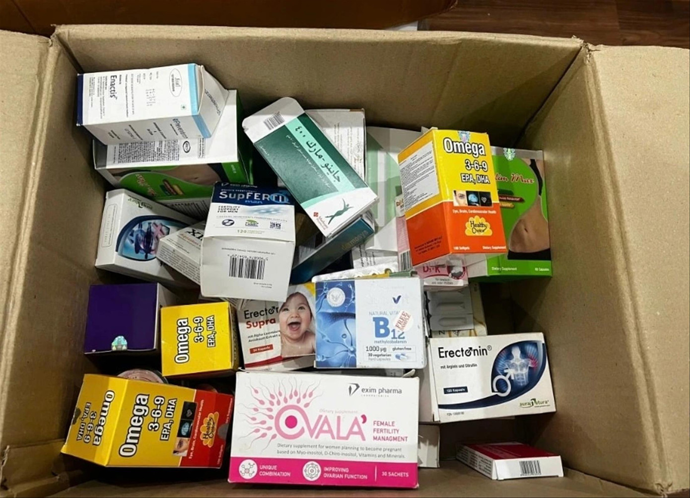 Hàng loạt thuốc giả, thực phẩm chức năng giả bị Công an Hà Nội triệt phá. Ảnh: Công an Hà Nội. Hàng loạt thuốc giả, thực phẩm chức năng giả bị Công an Hà Nội triệt phá. Ảnh: Công an Hà Nội.