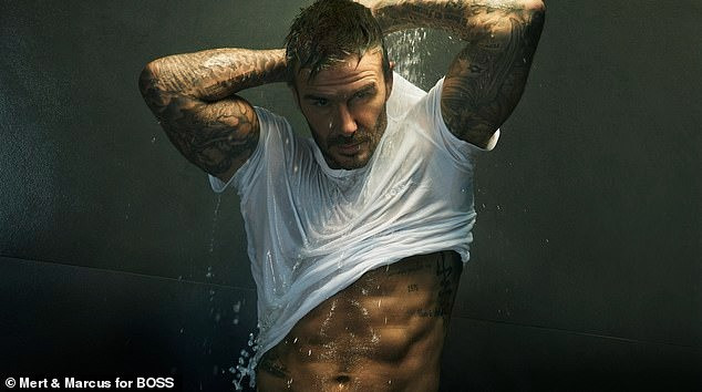 David Beckham gây bão mạng xã hội với loạt ảnh và video nội y. David Beckham gây bão mạng xã hội với loạt ảnh và video nội y.