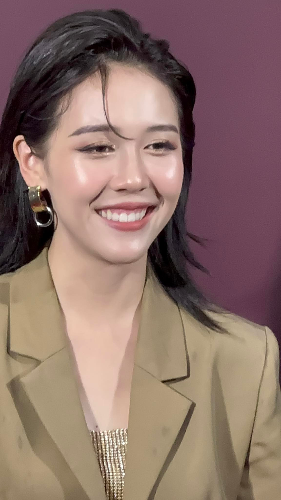 Hậu Hoàng tại sự kiện ra mắt sản phẩm. Hậu Hoàng tại sự kiện ra mắt sản phẩm.