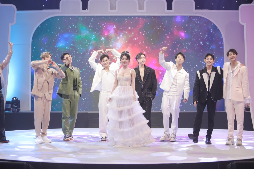 Woni là chủ nhân ca khúc Dỗi Vậy Luôn từng "làm mưa làm gió" trên TikTok. Woni là chủ nhân ca khúc Dỗi Vậy Luôn từng "làm mưa làm gió" trên TikTok.