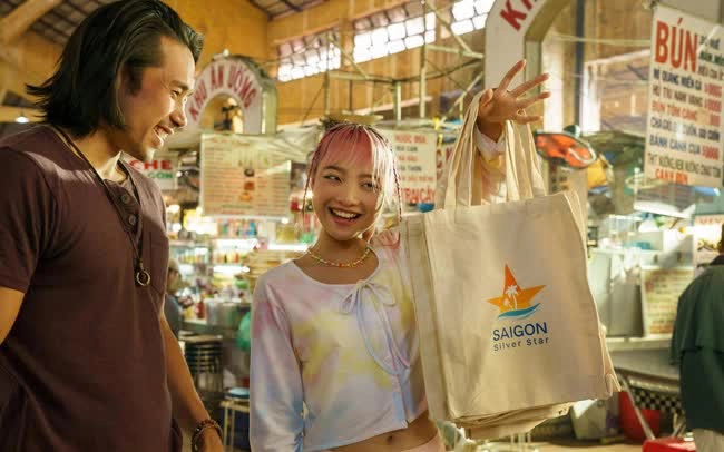 Quinn Trúc Trần trong phim.