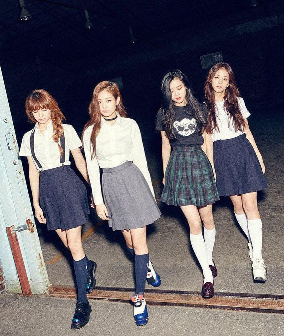 BLACKPINK chính thức ra mắt công chúng vào ngày 8/8/2016. BLACKPINK chính thức ra mắt công chúng vào ngày 8/8/2016.