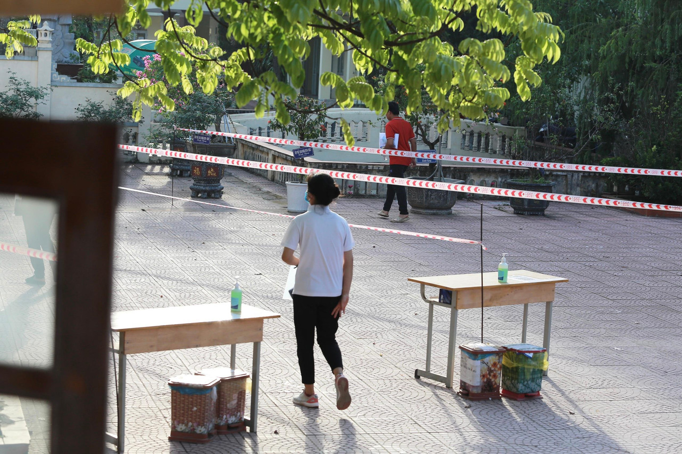 Tại điểm thi trường THPT Ngô Quyền (xã Vạn Thắng, huyện Ba Vì, Hà Nội).