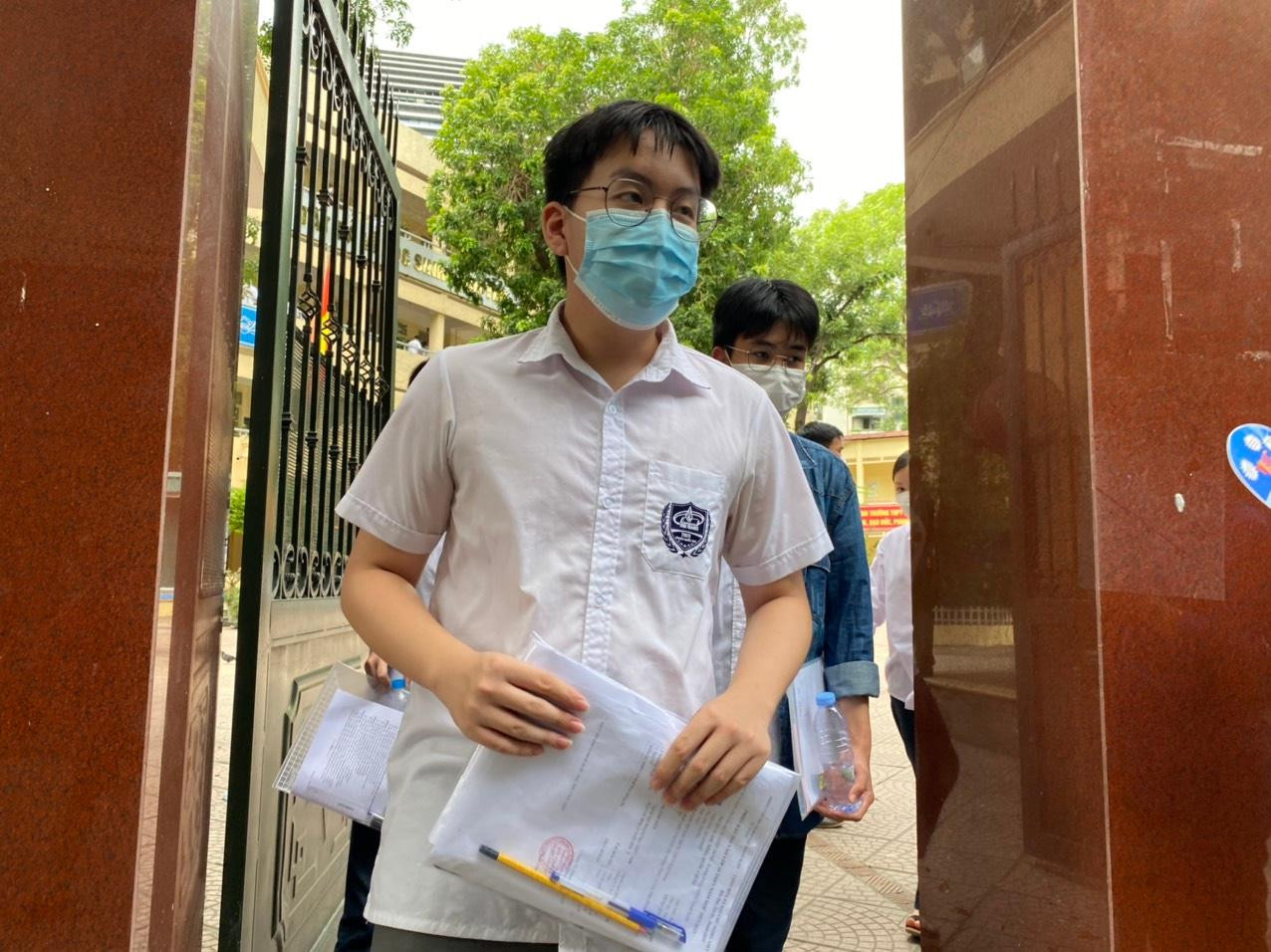 CẬP NHẬT thi lớp 10 ở Hà Nội: Kết thúc thi ngoại ngữ, tự tin đạt điểm tuyệt đối ảnh 49